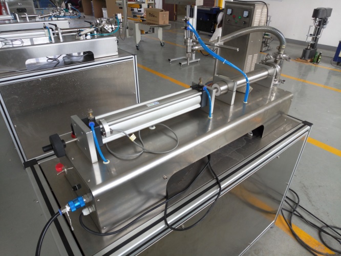 液體半自動灌裝機